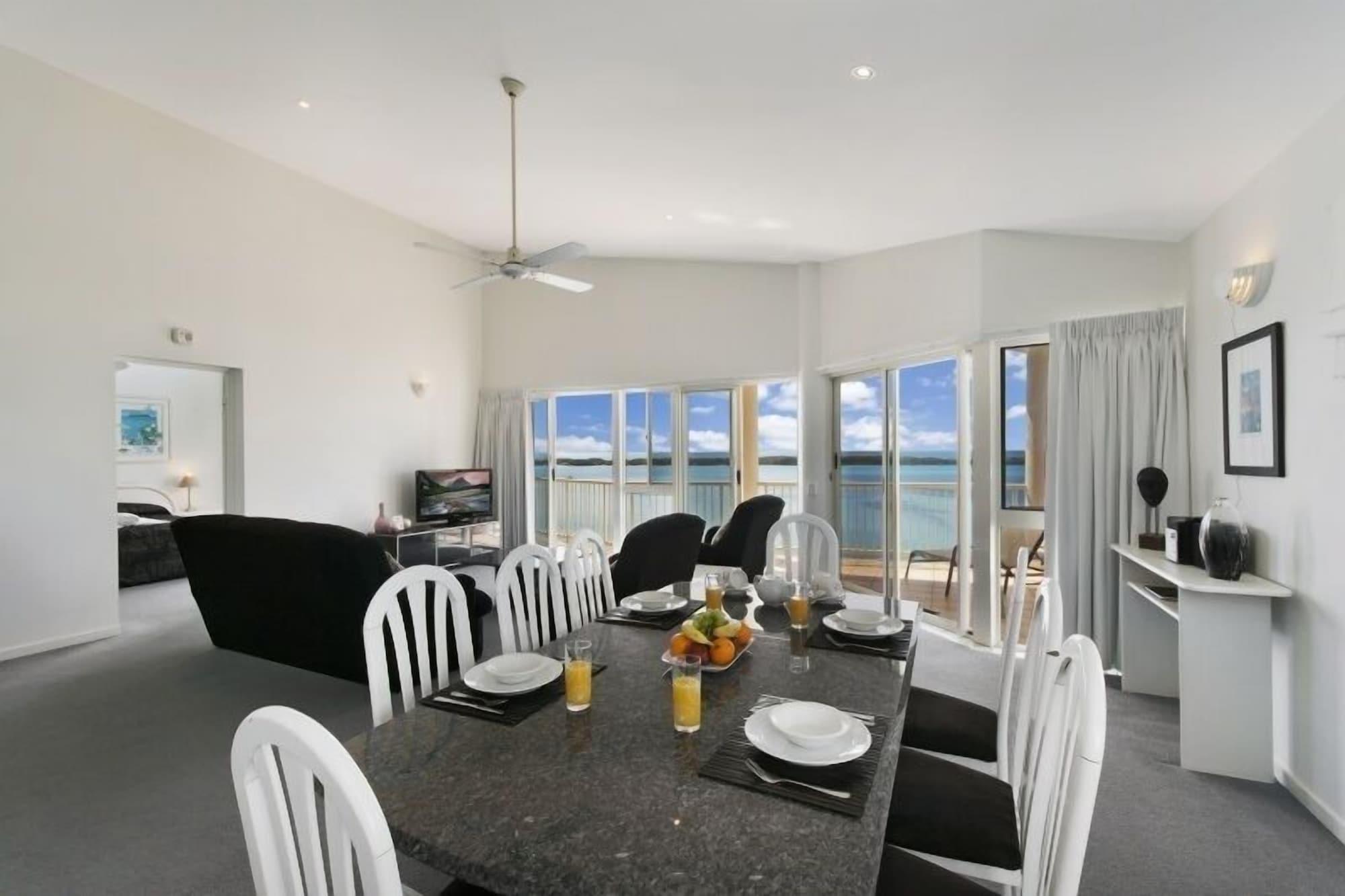 Riviere On Golden Beach Caloundra Exterior photo