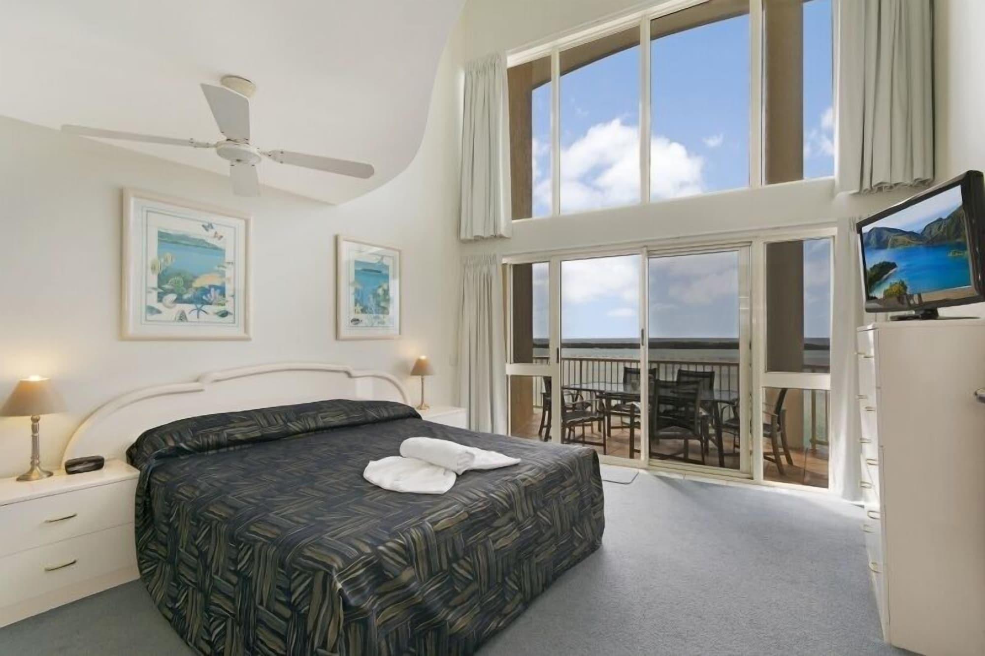 Riviere On Golden Beach Caloundra Exterior photo