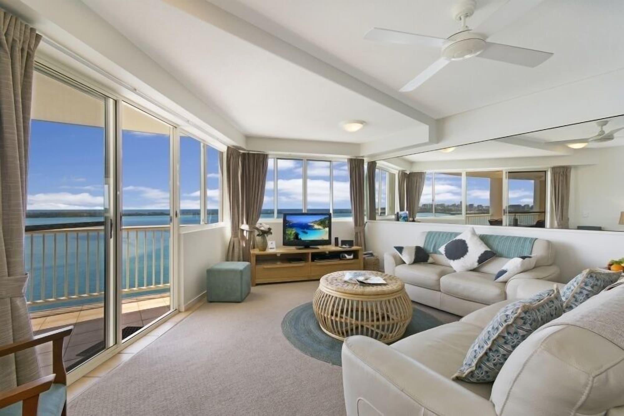 Riviere On Golden Beach Caloundra Exterior photo