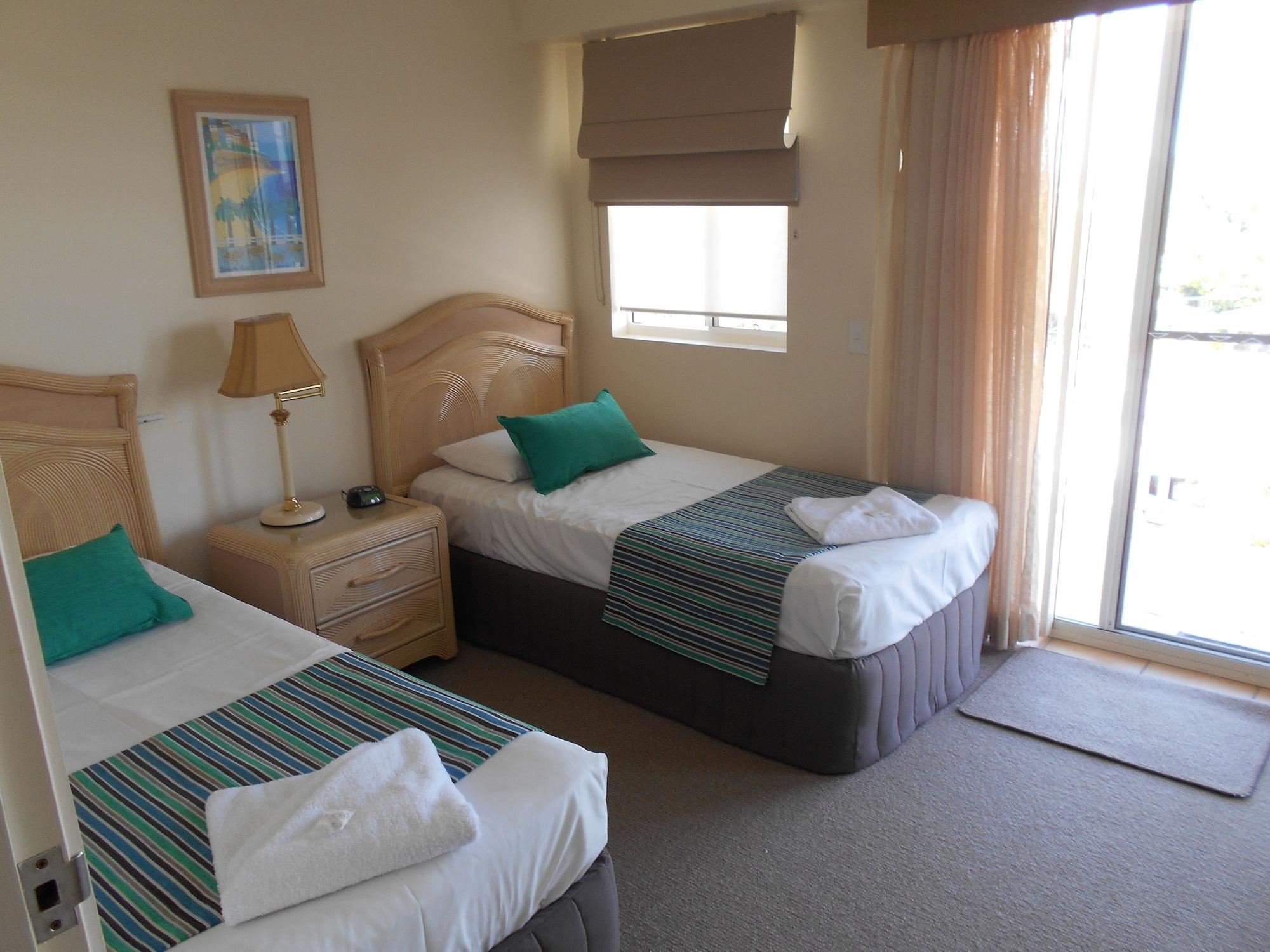 Riviere On Golden Beach Caloundra Exterior photo