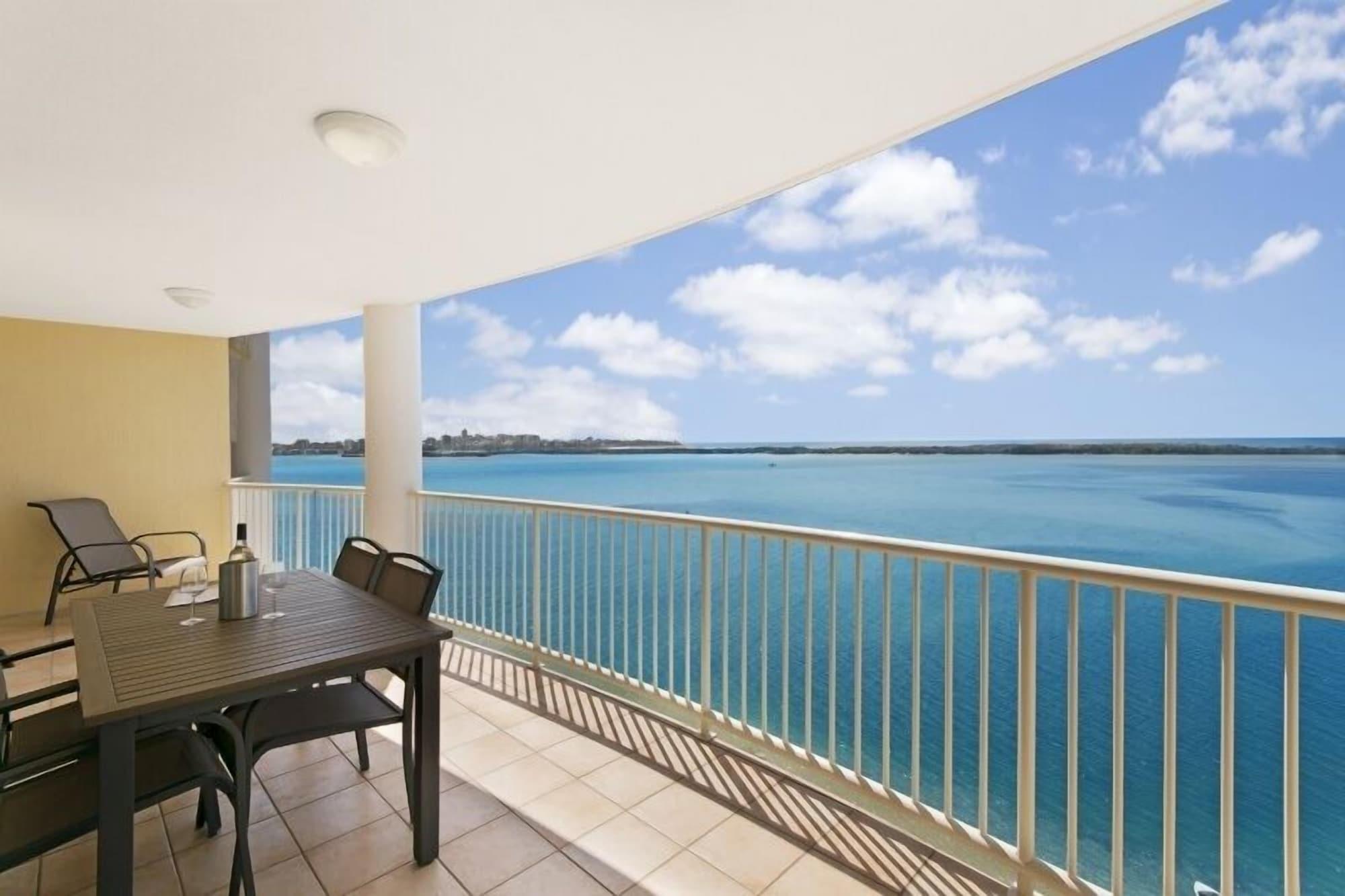 Riviere On Golden Beach Caloundra Exterior photo