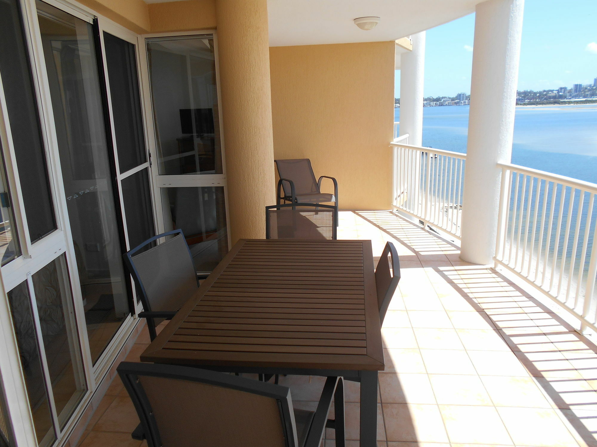 Riviere On Golden Beach Caloundra Exterior photo