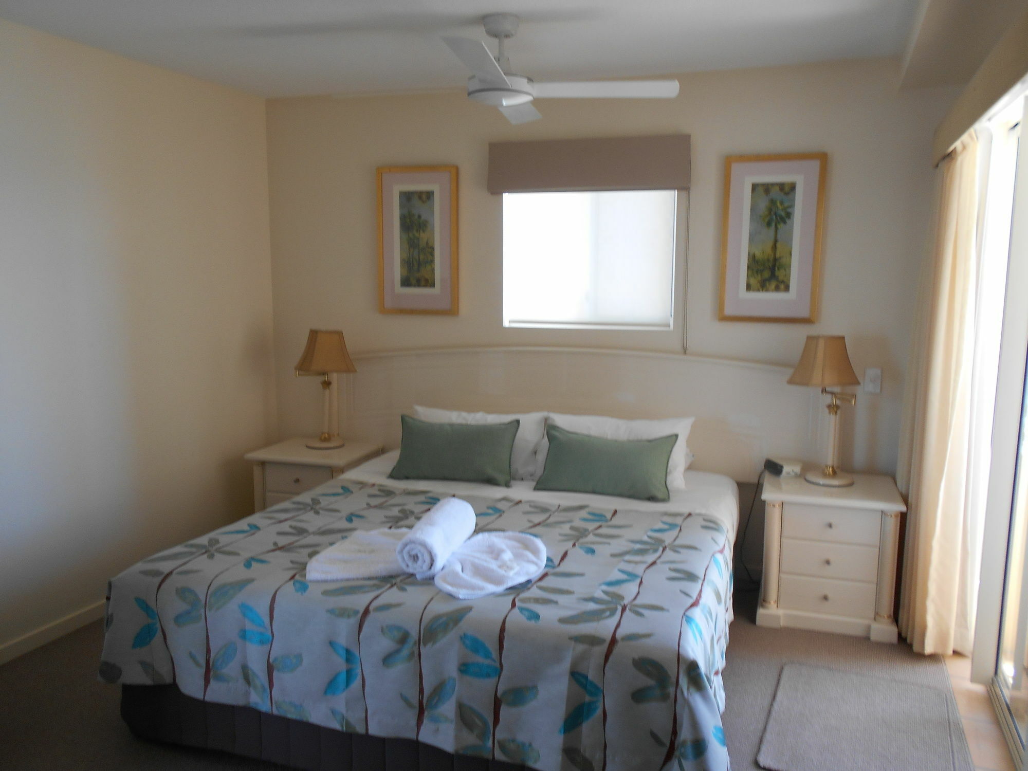 Riviere On Golden Beach Caloundra Exterior photo